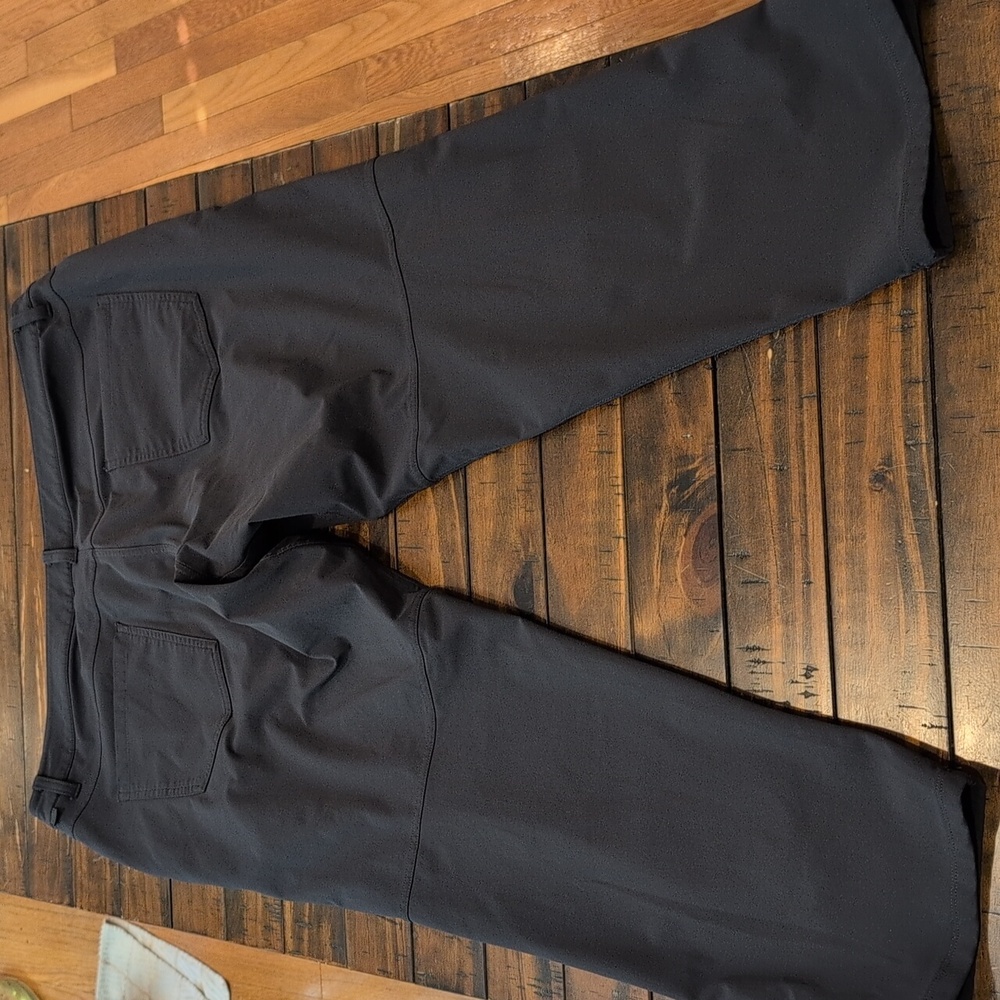 Lululemon ABC Pants Classic Warpstream 40x28.5" - Picture 9 of 10